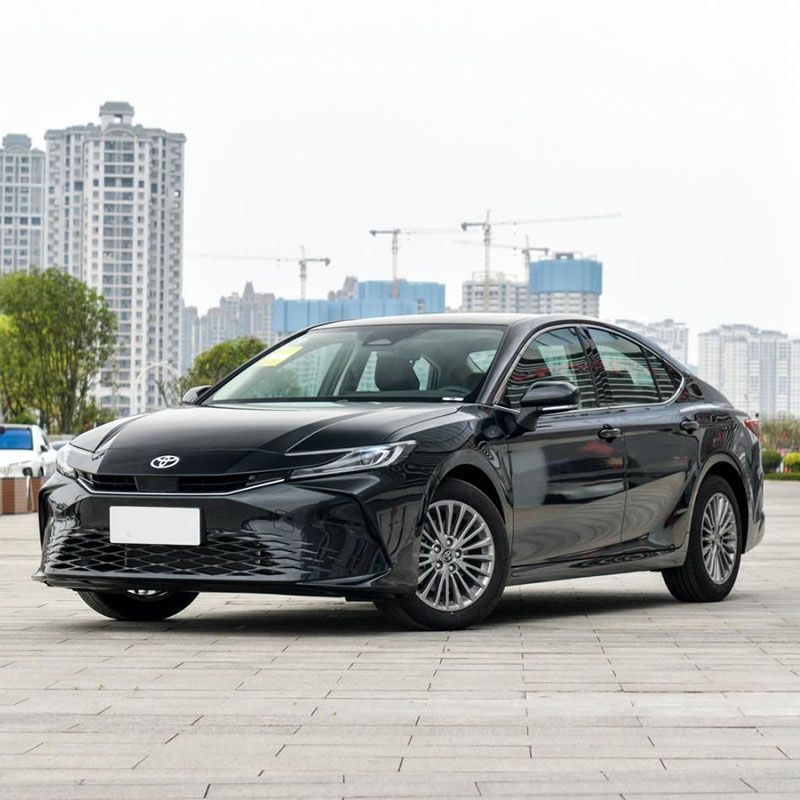 Toyota Camry Sedan à benzina